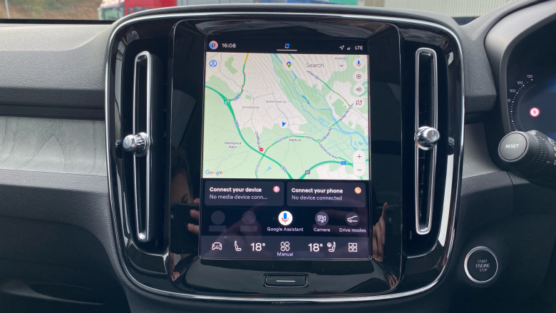 Volvo XC40 2.0 B3P Ultra Dark 5dr Auto Petrol Estate